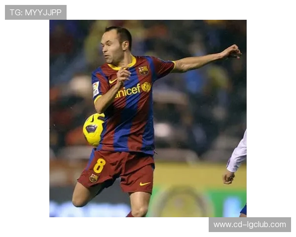 美丽足球的高光时刻：细数那些惊艳全场的瞬间与精彩进球